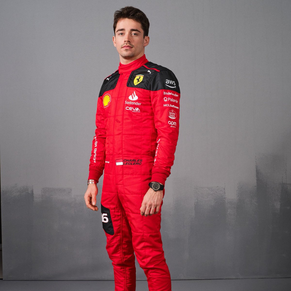 F1's tweet photo. All kitted up in their 2023 gear! 👌

Looking good, Lord Perceval 👑 and Chili 🌶️

#F1 @ScuderiaFerrari @Charles_Leclerc @Carlossainz55 https://t.co/f4aJxAovuG