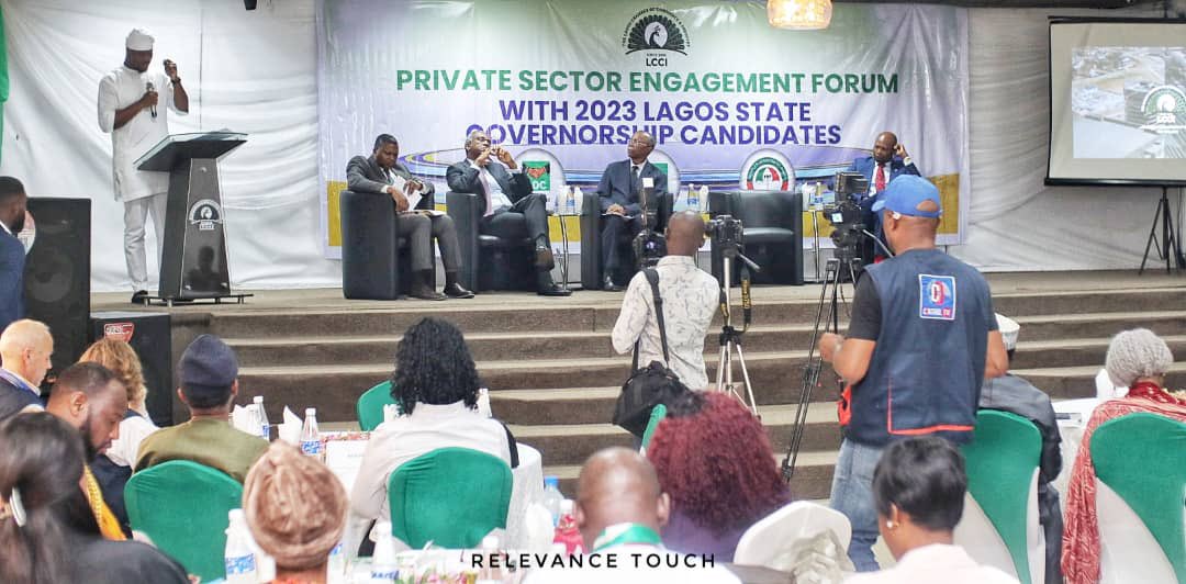 GRVlagos's tweet photo. While addressing stakeholders during the private sector engagement Forum, I acknowledged how the private sector contributes immensely to the IGR that the govt boasts of.

We must restore trust and belief in the system so companies that left can come back..

🧵 https://t.co/kAXtuB8BjW