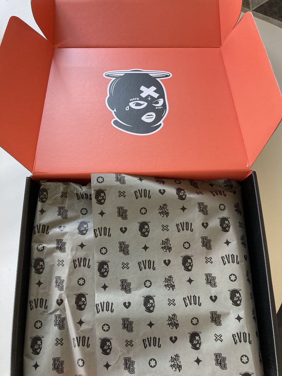 duckjuice101's tweet photo. Ayeee, right on time for Valentines 🙌🥳
Thanks guys, this thing is 🔥🔥🔥 @_KidEight @karsendaily @GEVOLsNFT #evolgang #evol #kideight https://t.co/fjx5RPQ6Qa