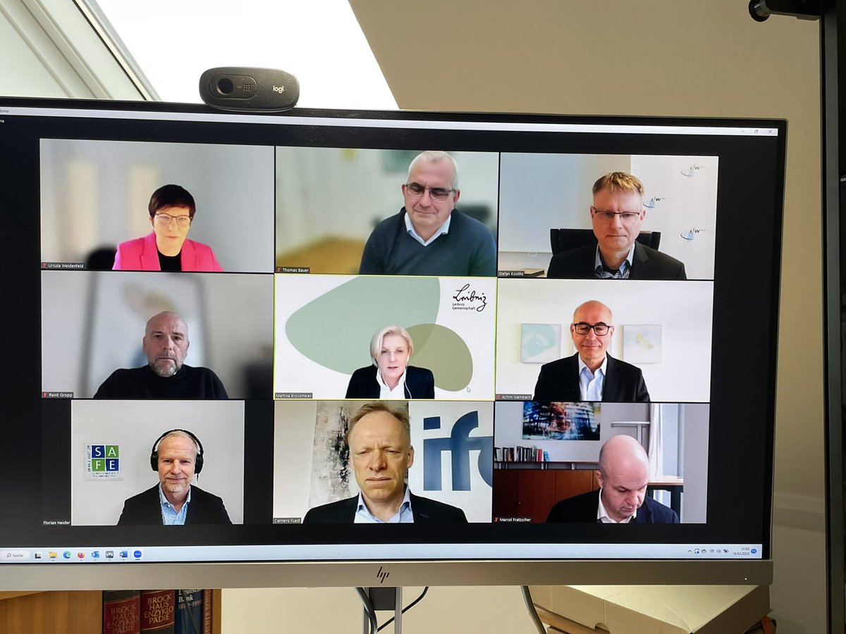 Jost_de_Jager's tweet photo. Bin gerade beim Leibnitz Wirtschaftsgipfel zugeschaltet und teile die Einschätzung der Skeptiker. Wirtschaftsdaten sind robuster als gedacht, stimmt. Höre aber aus dem Mittelstand anderes: zurück gehaltene Investitionen, eingeschränkte Angebote etc. @LeibnizWGL https://t.co/6wZzA4cTXQ