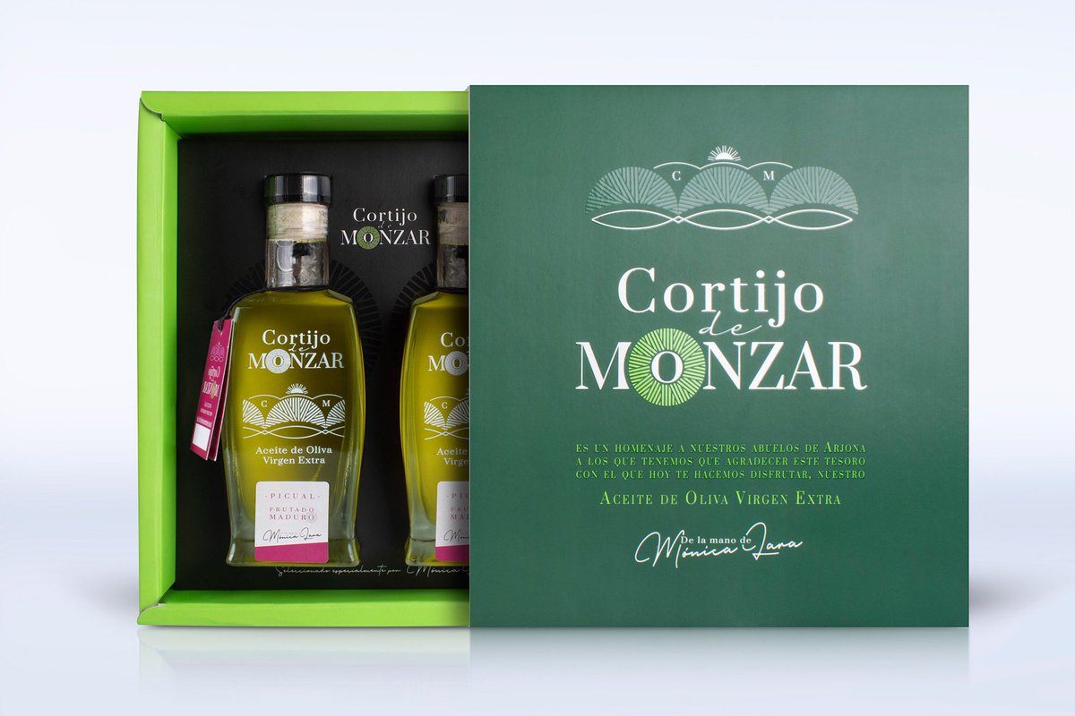 Al_Margen's tweet photo. #cortijodemonzar Os dejamos nuestro último diseño de #packaging para #aceitedeoliva 
https://t.co/BSr81TJZqh
#branding #envases #estuches #oliveoil #design #creative #cajas #botellaspremium #bottle #picual #temprano #Verde #disenografico #jaen #cordobaesp #andalucia #Espana https://t.co/vYSNpGJNqB