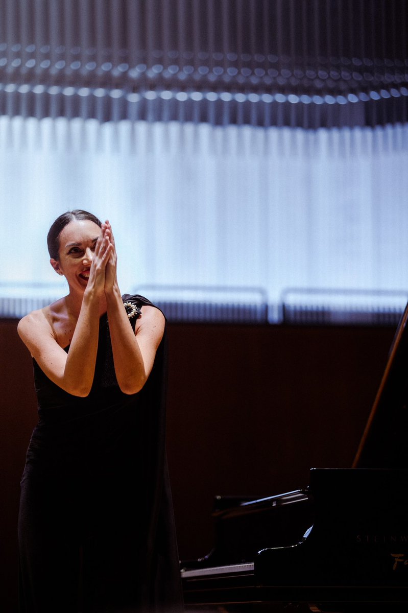 extendedplace's tweet photo. 🎉OUT today on #ValentinesDay the Single Toccata and Fugue in D Minor by @GloriaCampaner produced by @alethestar for @extendedplace! 🧡
Enjoy 🎧 https://t.co/4WecZUExMS #ExtendedPlace #extendedplacerecords #EPrecords #producedbyalessandrostella #extendedplay @believe_italy https://t.co/k1cRTtGrpg