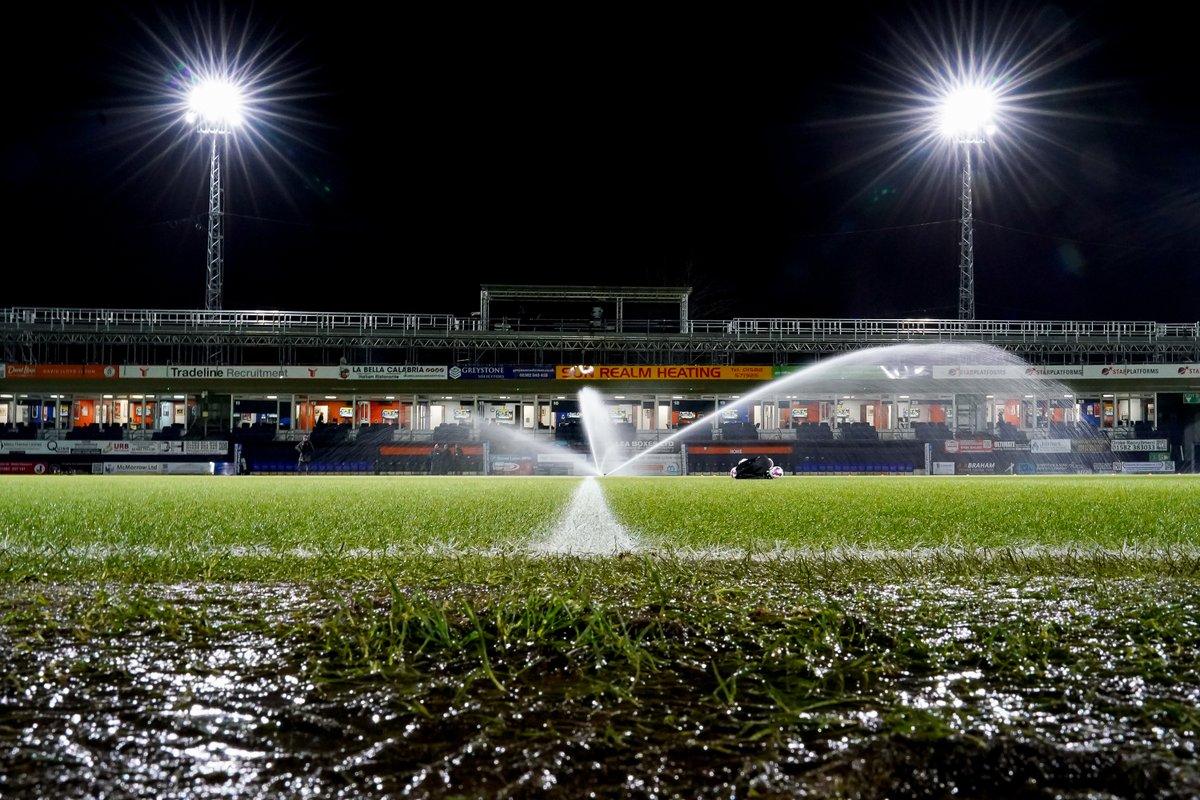 LutonTown's tweet photo. Who made you fall in love with the Hatters? 👇

#ValentinesDay | #COYH https://t.co/Z0mgsuYcgy