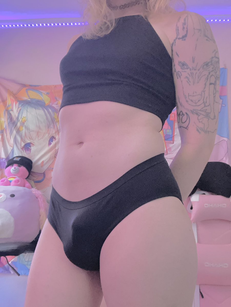 KittyCalloway's tweet photo. @FemboyPup boop >:3 https://t.co/0xcLgdLj03