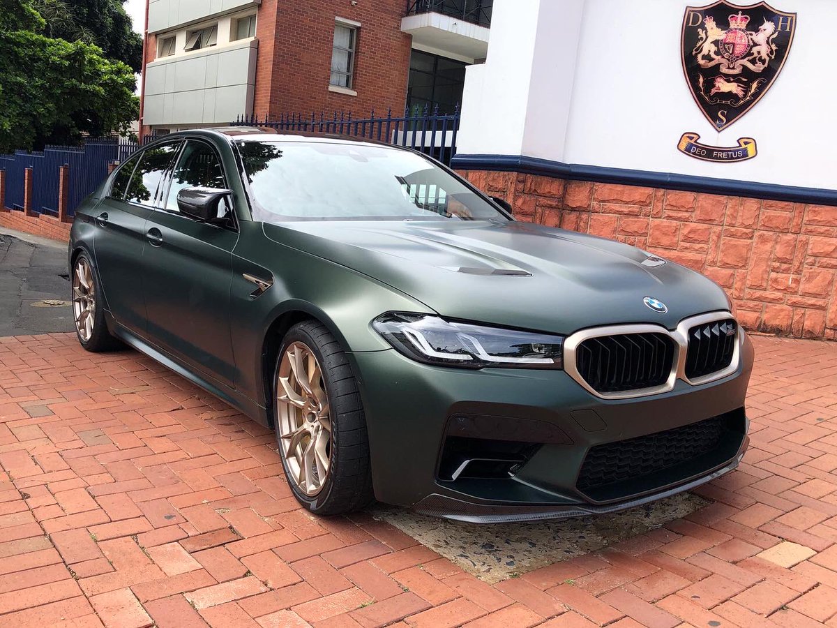 roadlethals's tweet photo. Undoubtedly one of the best cars out there. Its presence is out of this world. https://t.co/Q2uTknRBeV