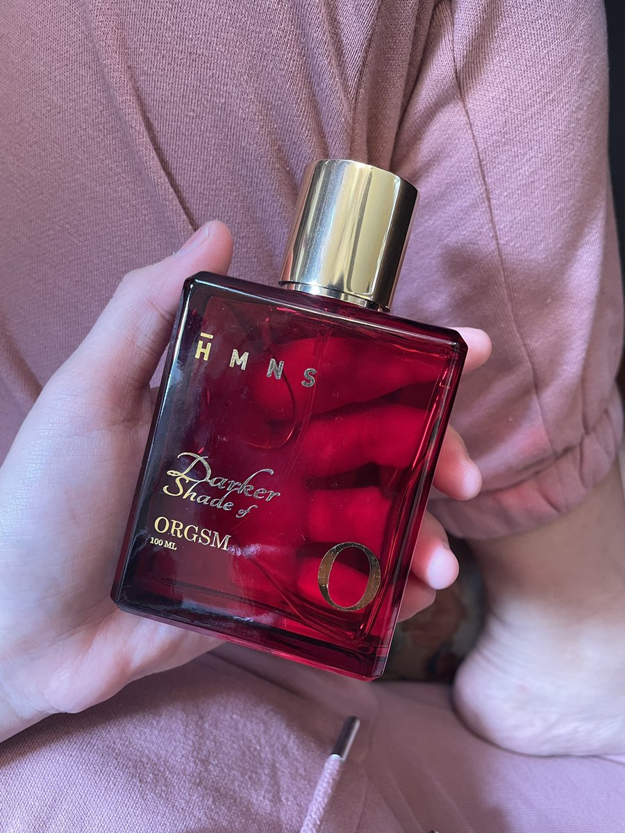 elwa's tweet photo. Gue nggak jago identify top note nor base note of perfume but here’s how I describe; HMNS Darker Shades of ORGSM.

Imagine you wear your most ravishing satin dress in wine, wearing your best stilleto, you get all dolled up and ready for your fancy dinner. https://t.co/kv4lm7JHud