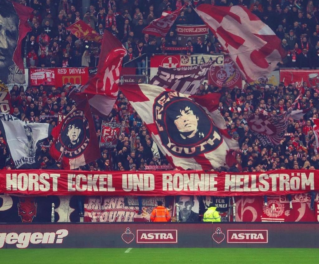 Gestern beim Spiel <a href="/fcstpauli/">FC St. Pauli</a> gegen <a href="/Rote_Teufel/">1. FC Kaiserslautern</a>  🫶