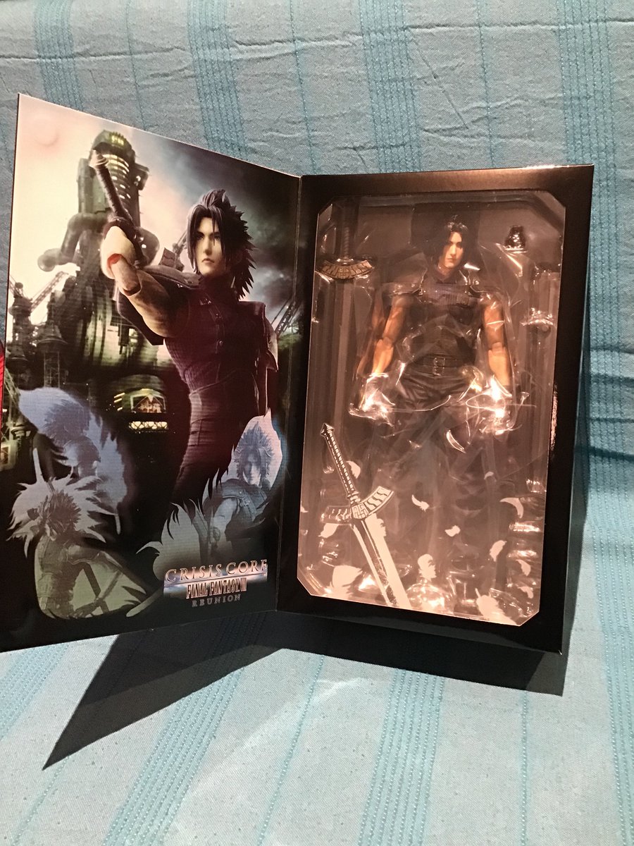 katsoph7's tweet photo. ZACK FAIR ARRIVED ON VALENTINE’S DAY
I REPEAT
ZACK FAIR ARRIVED ON VALENTINE’S DAYYYYYYY!!!!!!
AAAAAAHHHH!!!!! 😍😍😍😍😍😍😍
#CCF7R #ZackFair https://t.co/6dODk71mae