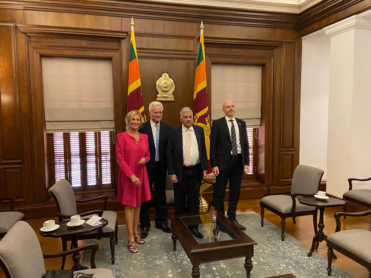 Important visit from Germany: Dr. Peter Ramsauer, Member of German Bundestag (Parliament), in charge of  🇱🇰, met with the President today. Highly interesting  exchange of views on debt restructuring, foreign policy and bilateral affairs.