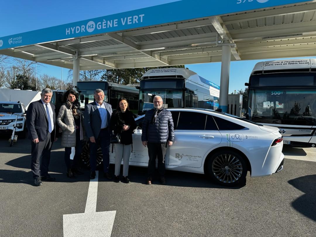 Anne Aubin-Sicard tweet media