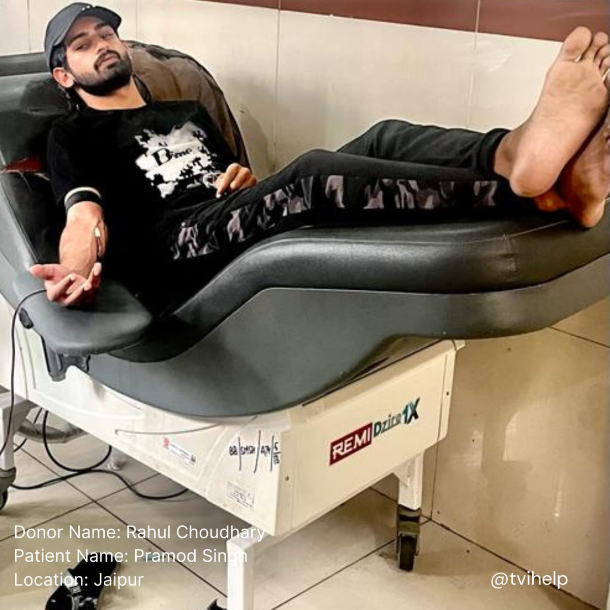 tvihelp's tweet photo. Blood donors the artist who paint the canvas of hope with their generosity .
@rakatarpan 

#tvihelp #WeAreTVI #Blood https://t.co/tqYMFZN1xs