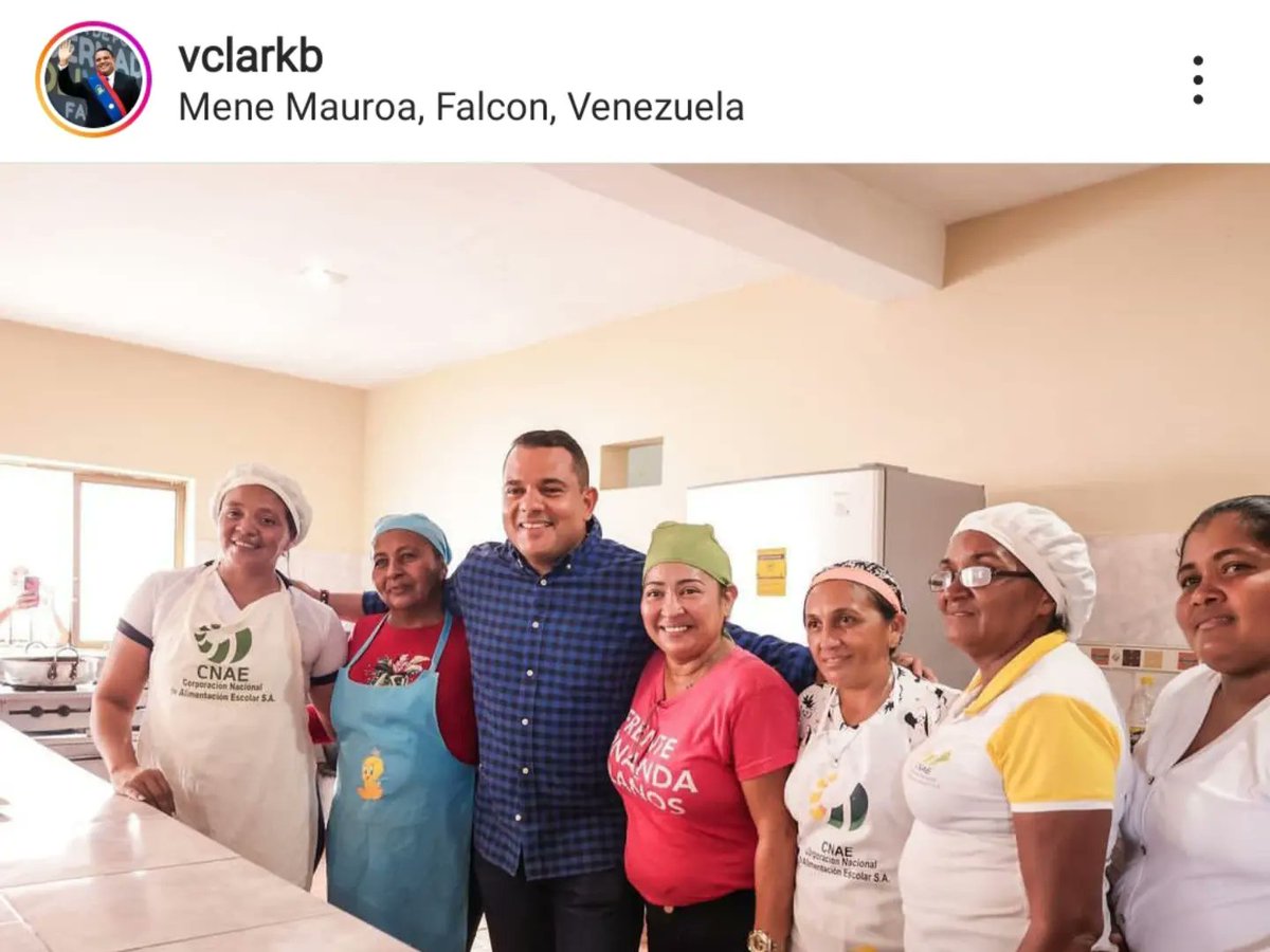 Doctor_Aleman's tweet photo. En cada Escuela recuperada están las Cocineras de la Patria, siempre atentas para alimentar la muchachada falconiana, con el Gob Víctor Clark y la Profª @MarelysCastroR juntos trabajando #14Feb

@NicolasMaduro
@_LaAvanzadora
@pedrodiazg59
@gaza1616
#LasSancionesSonContraElPueblo https://t.co/X1leyMLhzj
