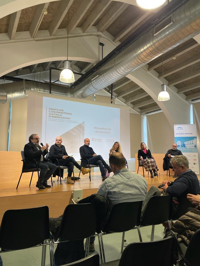BETA_TechCentre's tweet photo. 🔄 Seguim amb el #MapathonCat, avui visitant el @girona_hub per conèixer com donen suport a la #innovació. 

Ens veiem dijous a #Vic! https://t.co/jbnhawvEaZ