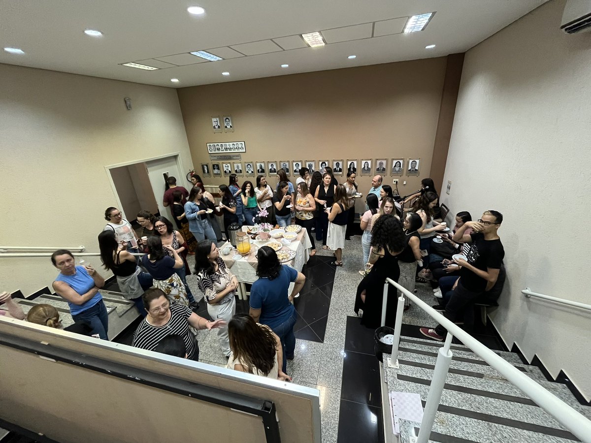 bethaquario's tweet photo. #GWB at IQ-UNESP @gwb_iqunesp @Unesp_Oficial with our preeence @RoySocChemBooks to incentive women to follow Chemistry or anything they want. Together we prevail. RSC Brazil offering a prize to one attendee to register and be present at the @sbquimica meeting 2023, the #46rasbq https://t.co/dFc3ST3hnz