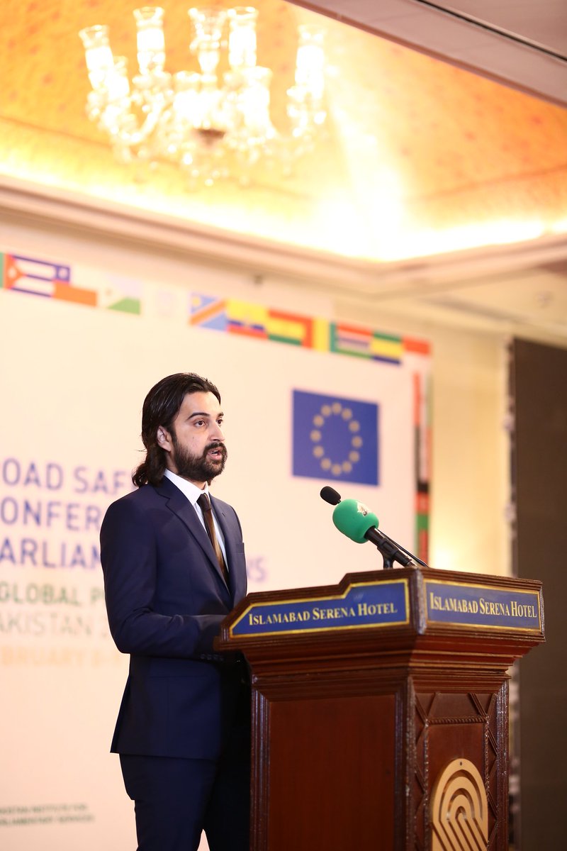 ParliTalk's tweet photo. The CEO of ParliTalk and TTI delivered the launching speech in the presence of H.E. President Dr. Arif Alvi and H.E. Chairman Senate and IPC, Mr. Sadiq Sanjrani. He stressed on the need for communicative change "in a rapidly changing world." https://t.co/6sazJDZEPy