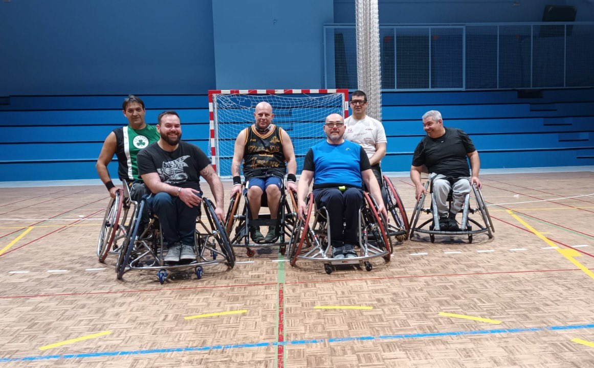 🏀VETERANOS BSR SUR MADRID🏀
 
🔝 Arrancaron los entrenamientos del 2ª equipo de Veteranos de Baloncesto en silla de Madrid. 

🏟️ Pabellón Ciudad Escolar de la CAM
⏰ 18:00-20:00h
📅 Todos los lunes

Si quieres probar

¡TE ESPERAMOS!

#SomosFMDDF