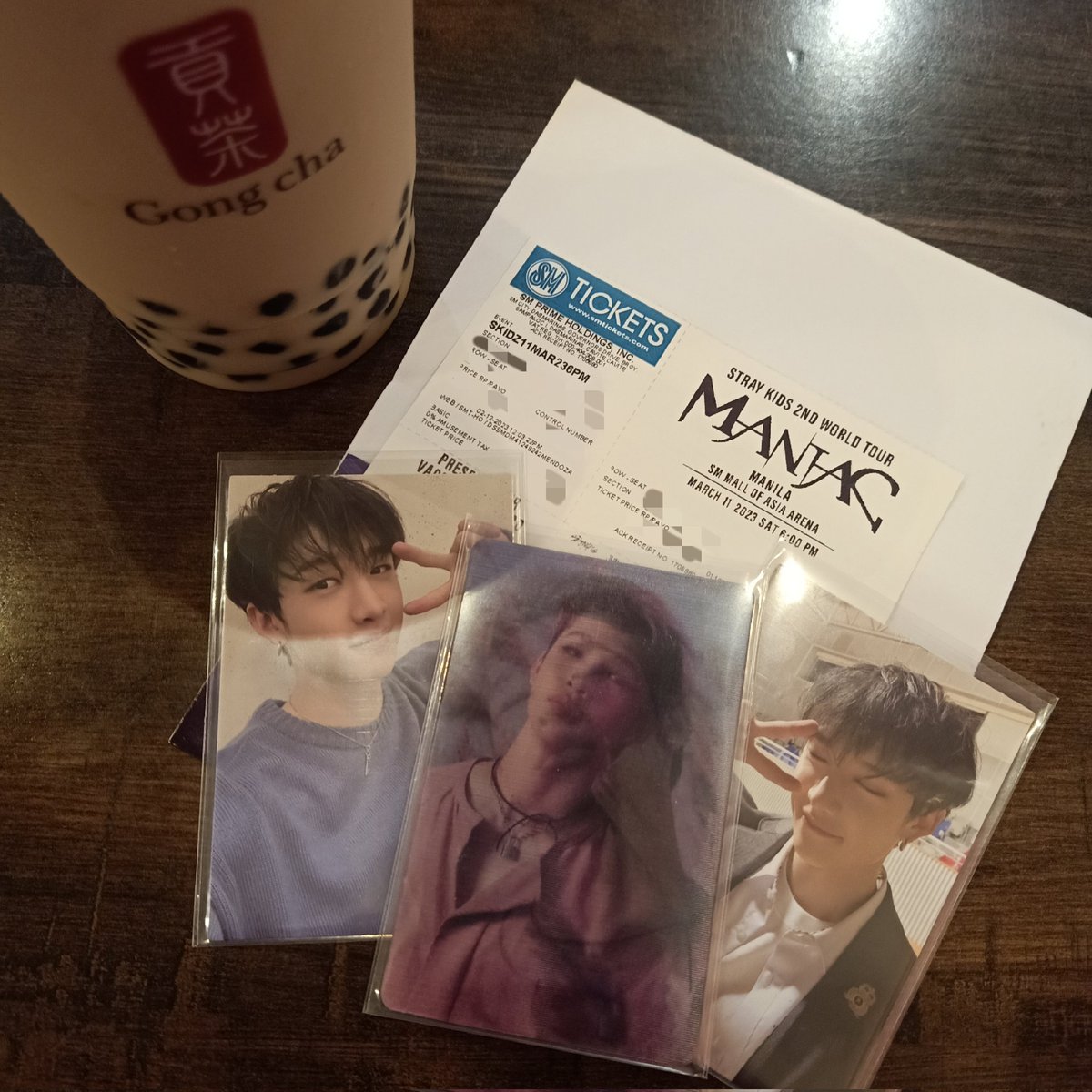 roroselleselle's tweet photo. Happy Valentine's Day, @/self 🥰 #SKZinManila2023 https://t.co/O3iNG2xQps