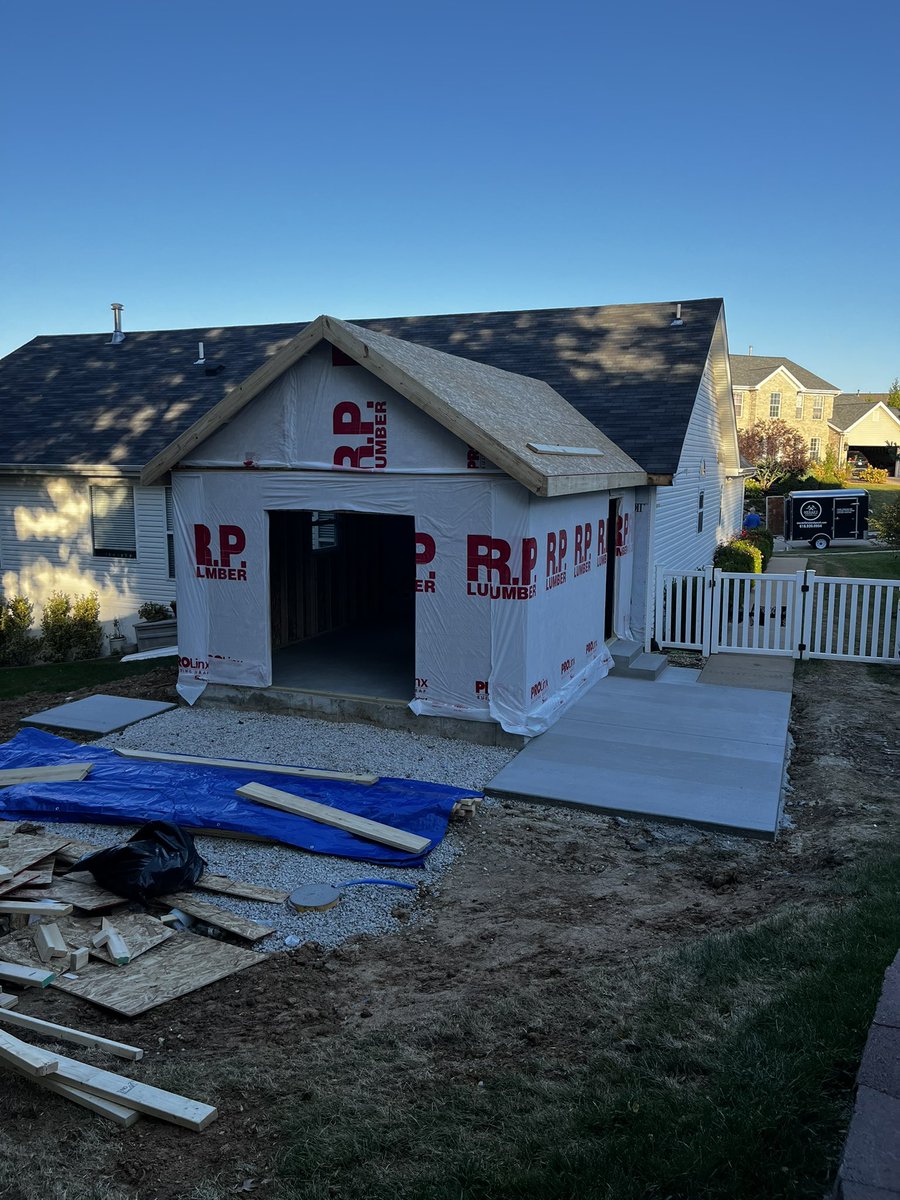 MidstatePevely's tweet image. Room Additions by Midstate Contractors Pevely Missouri. Design•Build• Remodel 636-475-7600
#roomadditions #midstatebuilders