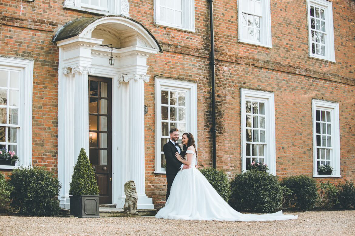 Hutton_Hall's tweet photo. A picture-perfect photo for Valentine's Day. The magical spring wedding of Emily and Ryan. 
Photo : @shiannemercerphotography 
#locationwedding #huttonhall 
#huttonhallweddingvenue #huttoncountryside https://t.co/AVssCaIvRf