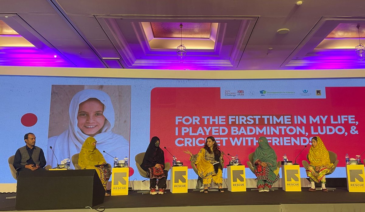 ukinpakistan's tweet photo. Through π¬π§ support, 30,000 marginalised girls participated in home-based classes, while 5.5k have transitioned to formal education in #Balochistan π΅π° in the last few years.
#LeaveNoGirlBehind #DecadeOfLearning
@FCDOGEC @FCDOEducation @kimbradfordsmit @ADalgleish01 https://t.co/gtrZHkccRn