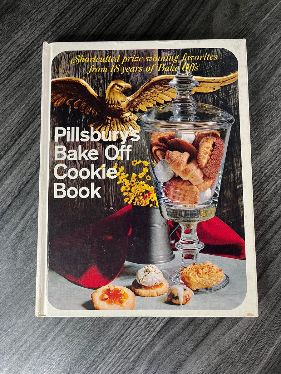 #etsy shop: Pillsbury's Bake-Off Cookie Book; #Vintage 1967 Prize Winning Favourites From 18 Years of Bake-Offs #cookiebook #vintagecookbook #oldcookbook #pillsburycookbook #cookierecipes #nostalgiccookbook #bakeoffcookies #bakingbook #bookcollector  etsy.me/3K6Rzkm