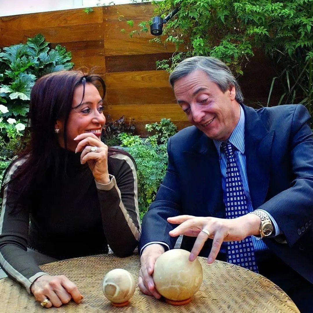 cbritezmisiones's tweet photo. “El amor es tener ganas de estar con el otro. Para escucharlo, para hablar, para lo que sea. A mí me encantaba estar con él y a él conmigo. Siempre me decía: ‘De lo único que nunca me aburrí fue de vos" amores asi ❤❤❤ https://t.co/4L4gLFyXd3