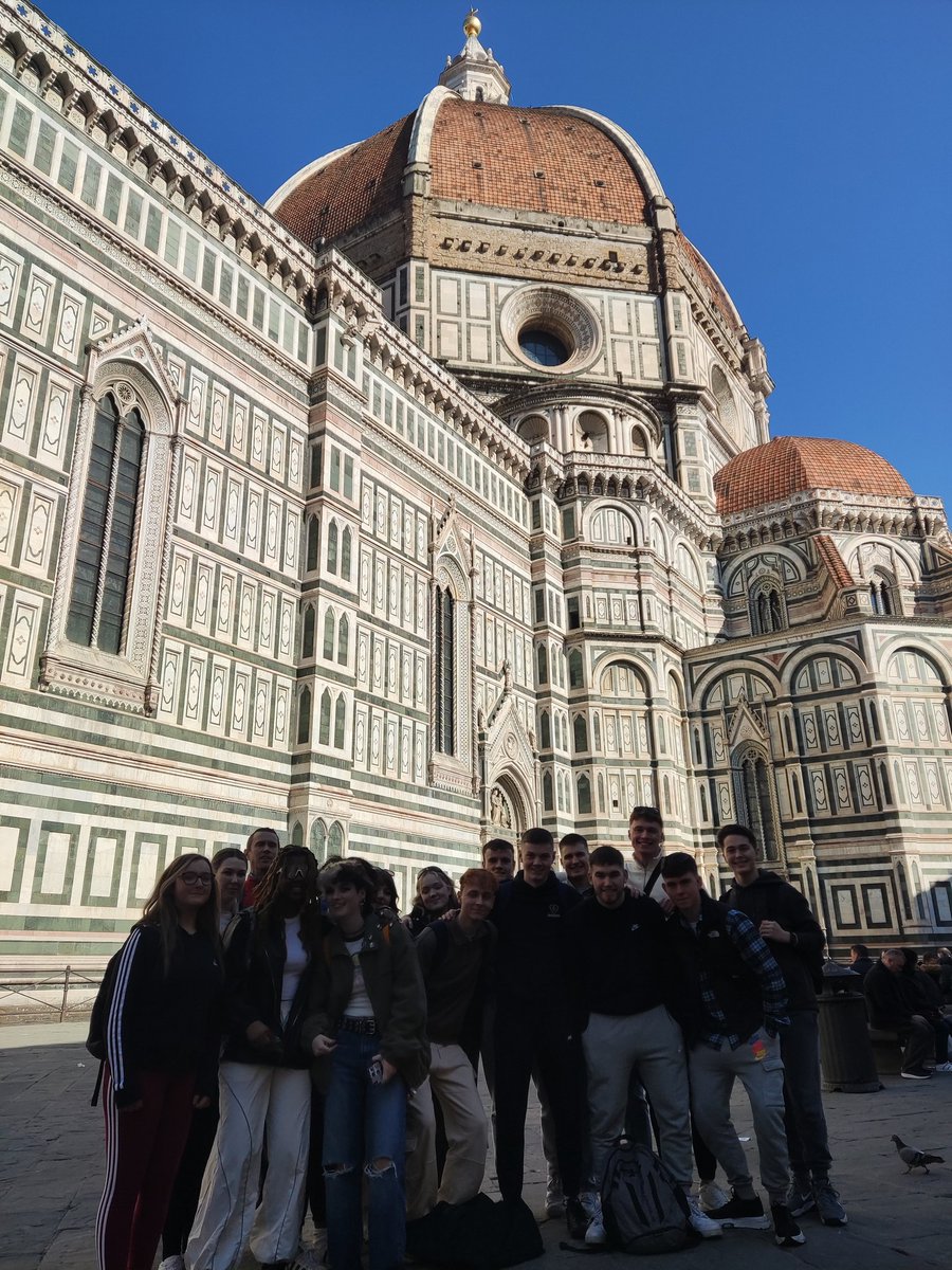 ratoathcollege's tweet photo. Bruneleschi's magnificent Duomo. https://t.co/jBFqfT4bYH
