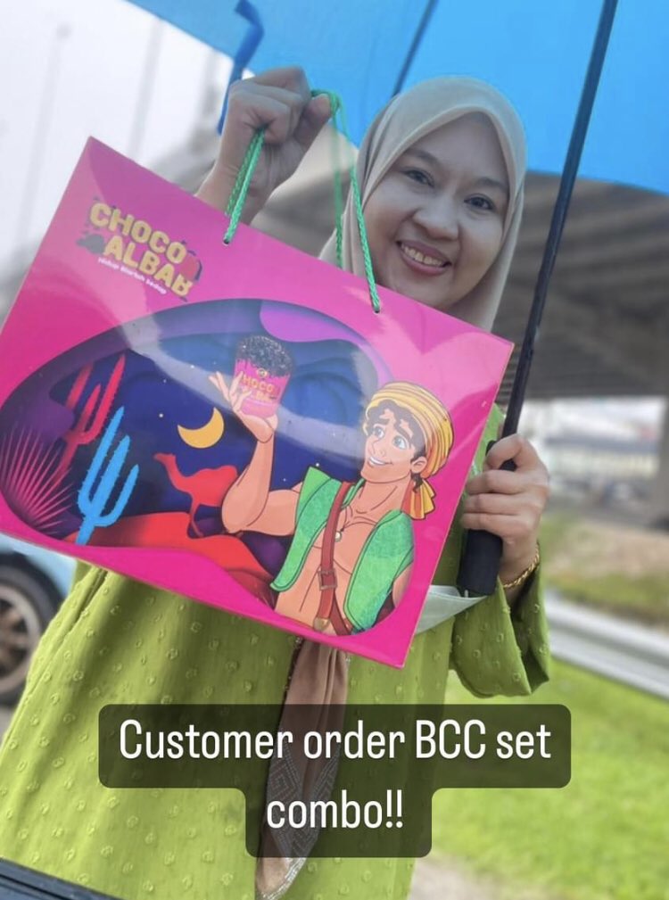 Azmi_Zahari_'s tweet photo. Testimoni/ Feedback Belgian Chocolate Cookiesππ
.
(Belum puasa dah abis makan!π€£π―)
.
#BelgianChocolateCookies #biskutraya #kuihraya #AlbabCookies #S_Asia https://t.co/Z0HzYpi27V