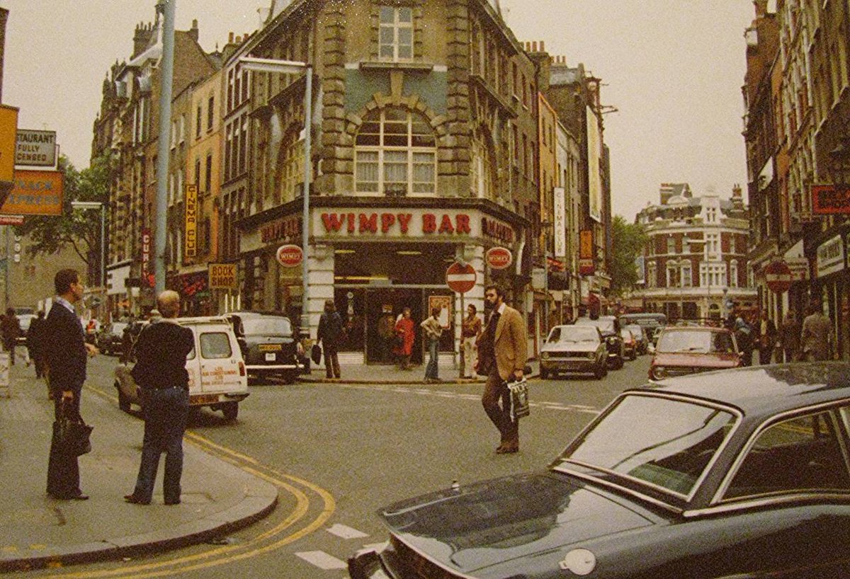 JonCombey's tweet photo. To put into context for everyone, this is what London looked like in the same year as the photo (1978) by Dutch Photographer Ed Sijmons. The west's view of Japan can be so weird.... https://t.co/OXVqCbBQUM