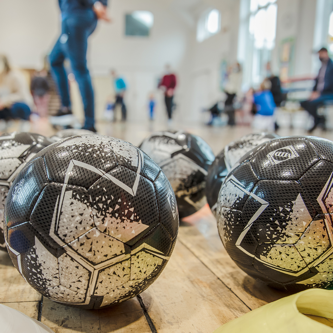 diddydribblers's tweet photo. ⚽️ Did you know? 

We also do Nursery/Pre School Diddy Dribblers sessions. If you're a nursery manager or work in an early years setting, get in touch today for your FREE trial 😀

Find out more at: https://t.co/nATbNpphBo https://t.co/n6zxQ6J5LW