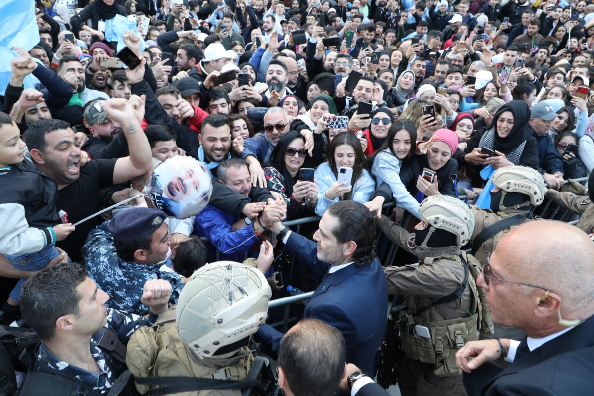 saadhariri's tweet photo. الرئيس سعد الحريري وسط الحشود الشعبية والشخصيات التي توافدت من مختلف المناطق إلى وسط بيروت لمناسبة إحياء الذكرى الـ18 لاغتيال الرئيس الشهيد #رفيق_الحريري. https://t.co/KXgoRW89A7