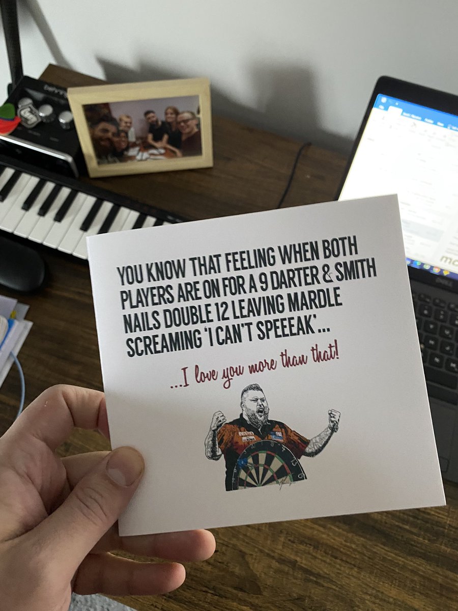 DigitalGa's tweet photo. Best Valentine’s Day card. https://t.co/UdOGYBv4bW