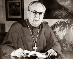 luiscordovav's tweet photo. El 14 de febrero de 2014 fallece en Santiago de los Caballeros a la edad de 88 años el obispo emérito de Santo Domingo, monseñor Francisco José Arnaiz Zarandona, sacerdote jesuita (S.J.), nacido en España y llegado al país en 1961. https://t.co/lr4LvhxEXD