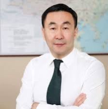 munkhbld's tweet photo. Энэ хүнийг Ерөнхий сайд болгоод 4 жил ажиллуулья. Харин ЗГ-н гишүүд болон хотын удирдлагыг өөрөө томилог, өөрөө багаа бүрдүүлэх итгэл үзүүлье.
Монголд өөр гарц харагдахгүй байна. 
Үндсэн хууль өөрчлөөд, УИХГ тоог нэмээд бахь байдгаараа л бна.

Та нар юу гэж бодож байна? https://t.co/VTuONUiiAZ