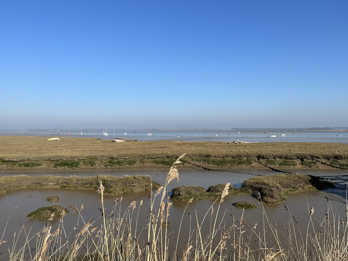 Show your river some love this #ValentinesDay! 💕 

We’re out on the beautiful #RiverDeben doing a litter pick and survey for the #PreventingPlasticPollution project. 

#LoveYourRiver @Plastic_EU @river_deben @AliNaulls