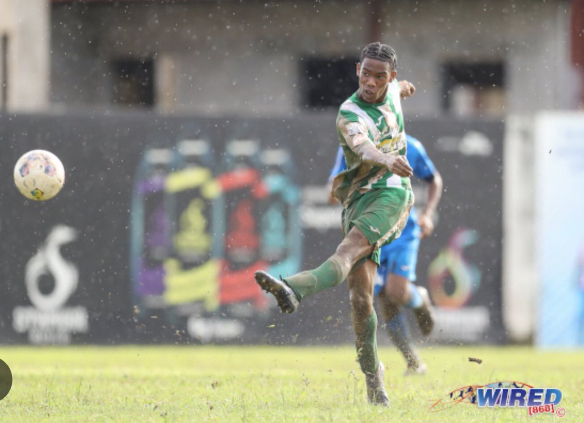 SkillToMyLou's tweet photo. Nascere a Trinidad e Tobago ha sicuramente millemila pro ma non aiuta certo se vuoi fare il calciatore. Ma il sinistro di #LindellSween A Under 17 🇹🇹 e il suo istinto per la giocata nell’uno contro uno meritano qualcuno che ne curi la crescita. https://t.co/23O6ib0kOa
