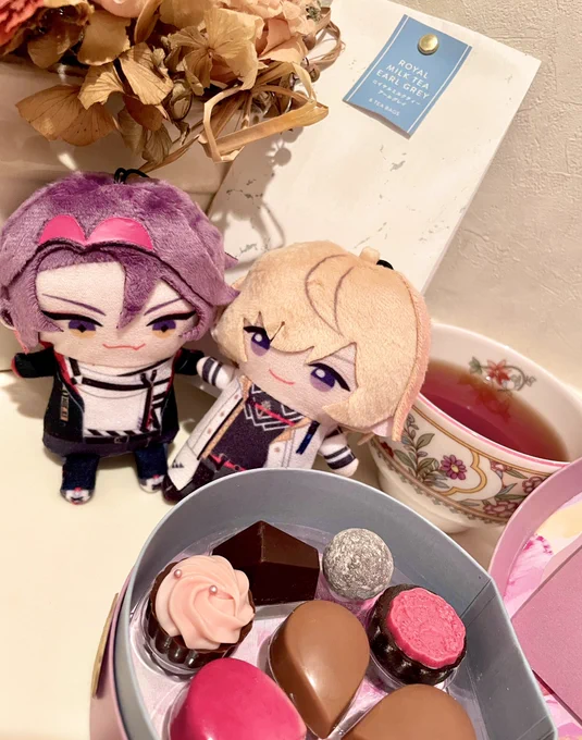 Vの子の茂古さんからバレンタインいただいたのでお写真 キルシュって名前のチョコ入っててママだーー!!!ってなったという話を聞いてニコニコになった かわいい 