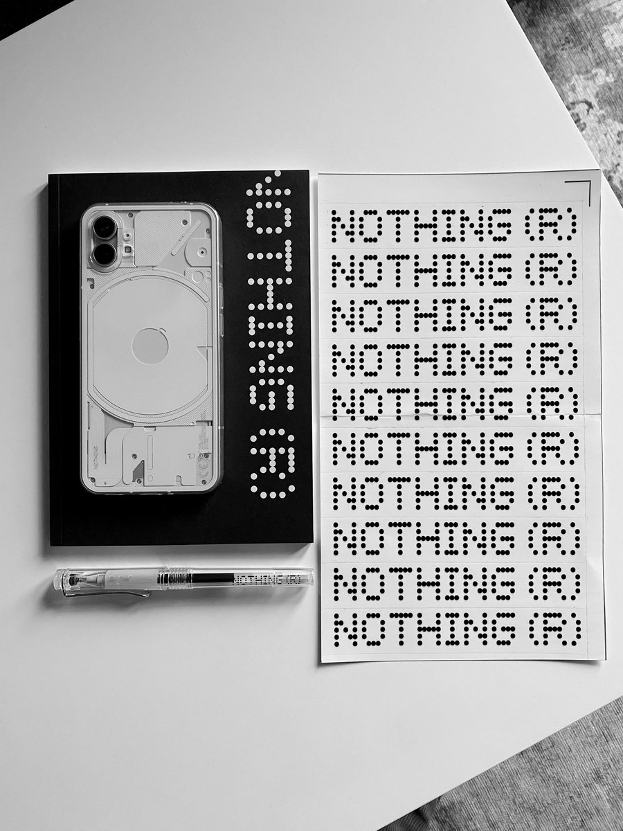 hymcode's tweet image. Thanks for the swag @nothing. How did you know I liked #stationary 🤔