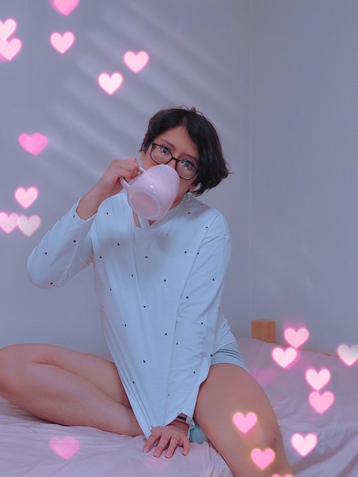 Hoy es el hermoso 14 de febrero, tomemos una tacita de chocolate antes de prepararnos para las clases<a href="/tag/valentinesday"class="tags"><span>#valentinesday</span></a><a href="/tag/14february"class="tags"><span>#14february</span></a>