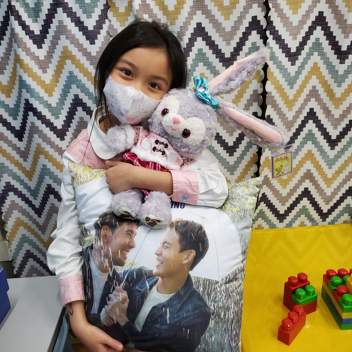 Ding07241's tweet photo. Since I have bought this cushion back to Hong Kong, she not only hugs her Stella lou every day, but also kisses this cushion.😆😆
Haha so funny Bao Bao🫶🏻
Happy Valentine's Day
情人節快樂❤️❤️
有PorschArm的日子
天天都是情人節
#porscharm 
@PorschArm @ArmPorsch https://t.co/1Bu2adk17h