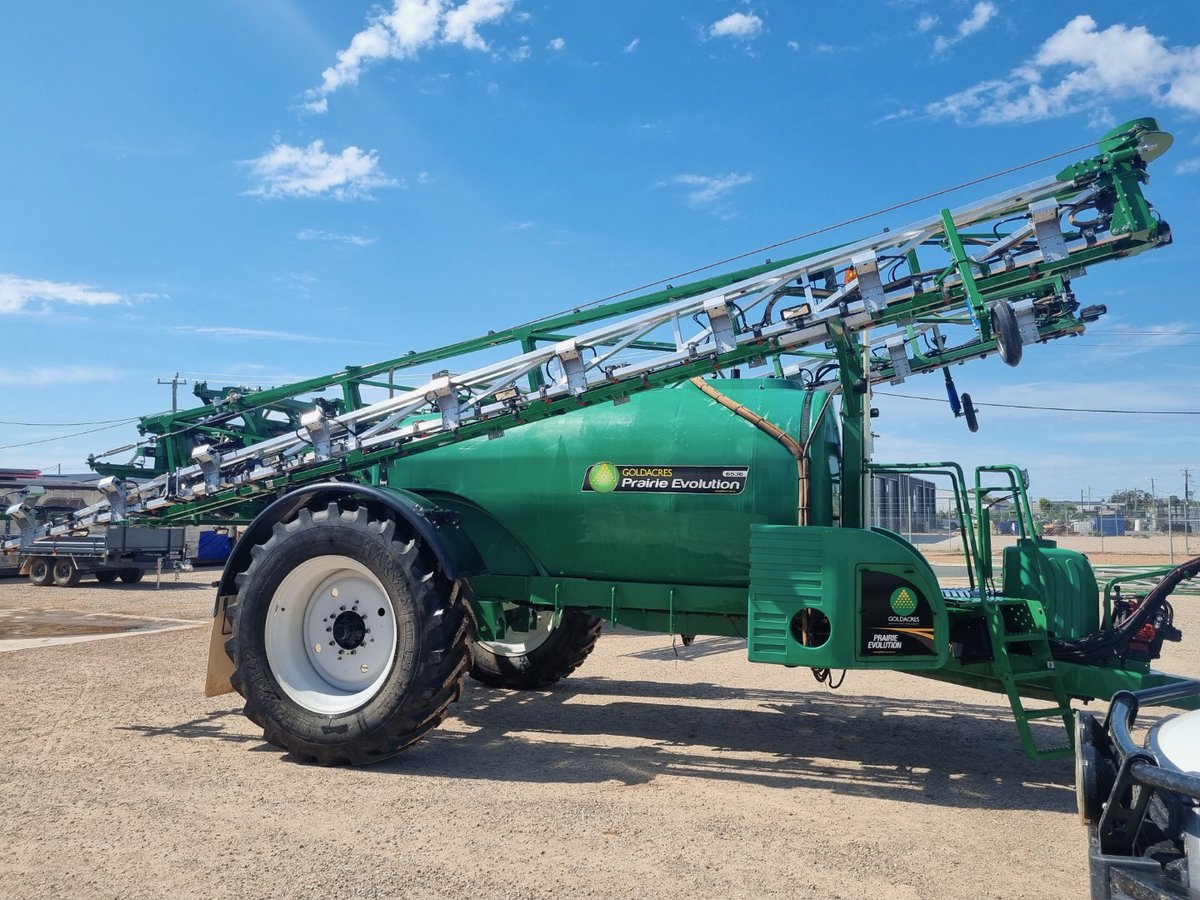 Sense_Spray's tweet photo. Another 36m @Sense_Spray retrofit by @GpsVic DickinsAG team 🥇 to a @GoldacresAust sprayer. Enabling green on brown spot spraying. @AustralianMade #innovation #ausagtech https://t.co/y029Ya4AGF