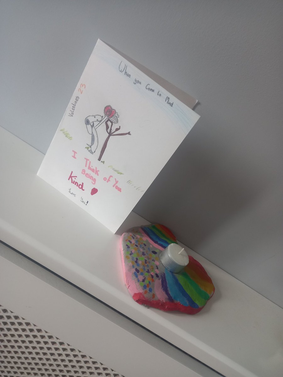 AudreyNodFox's tweet photo. Thank you @dunbleiscecbs and @doonconventns for the lovely Valentines creations 🥰 https://t.co/zLcv6TP2Hp