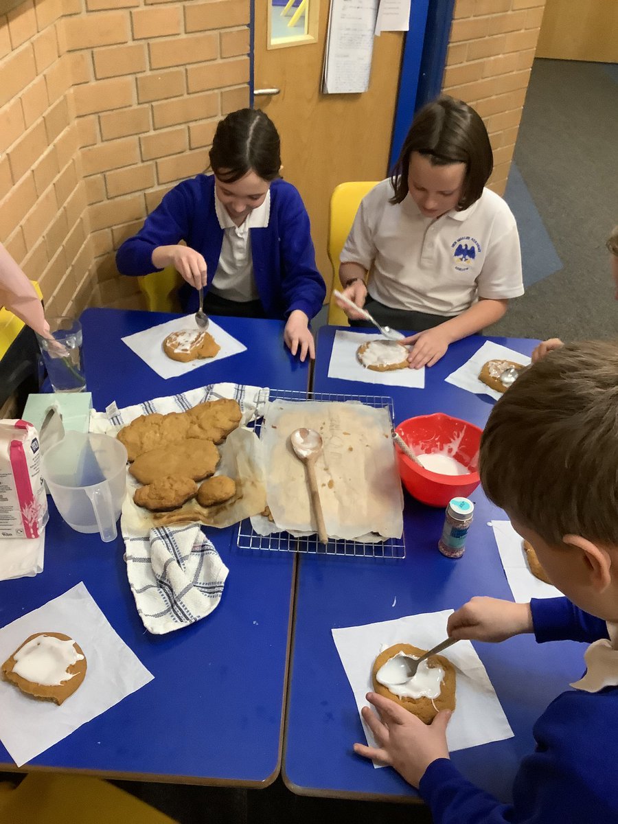 MosleyAcademy's tweet image. Year 5 have been baking vegan cookies to end our Buddhism Topic….. Yummy! #youngbaker #cookies