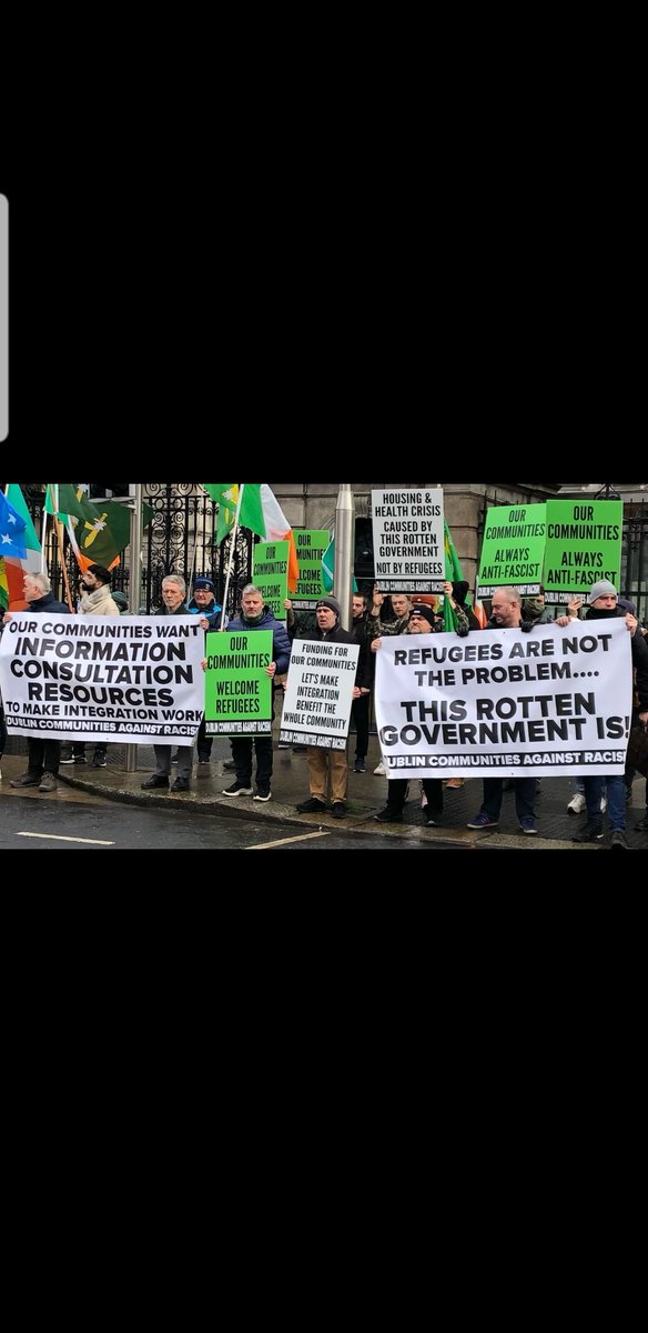 societies_1916's tweet photo. Say no to racism.
Say no to one hundred years of freestate misgovernment,
Enough is enough.
Say yes to a 32 county Irish Republic.
#OneIrelandOneVote https://t.co/7P5hjQl32i