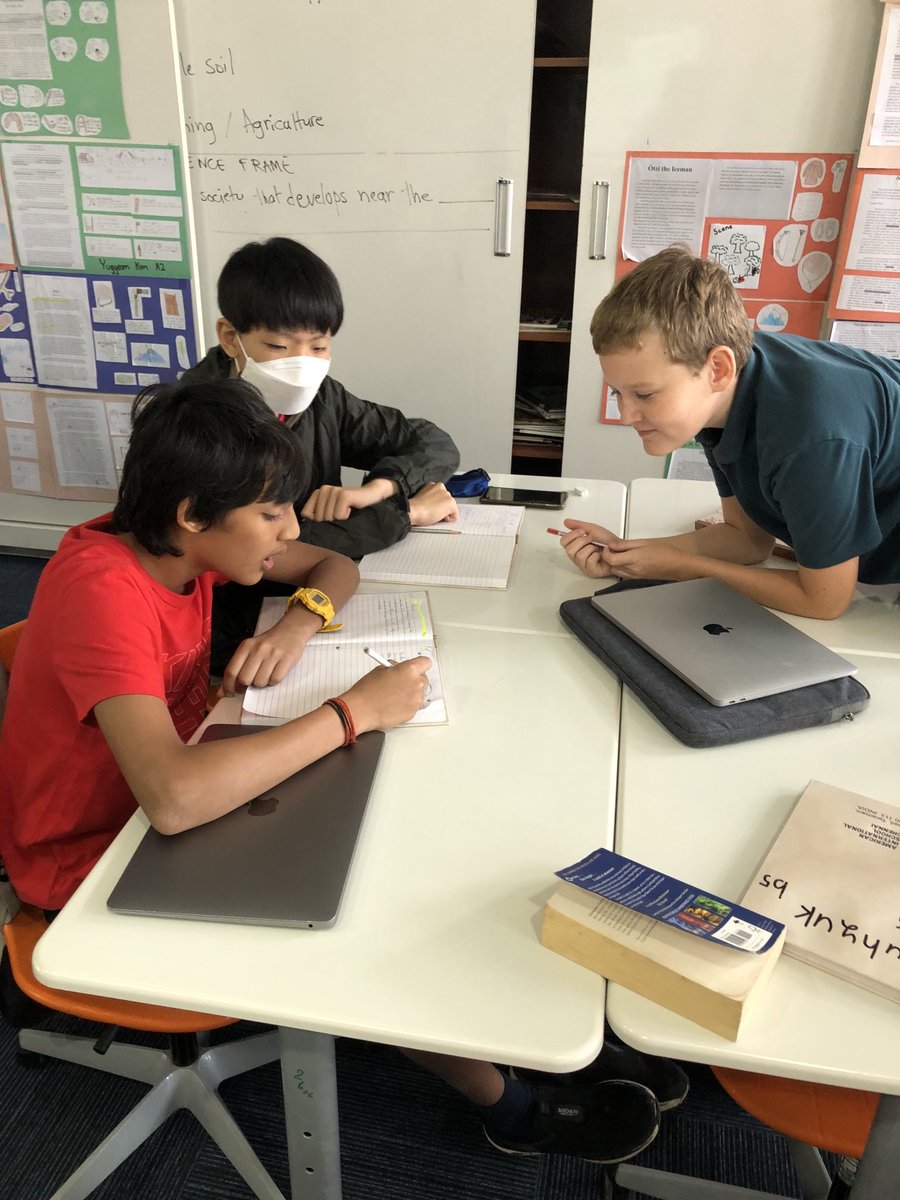 LaRae Davis tweet media