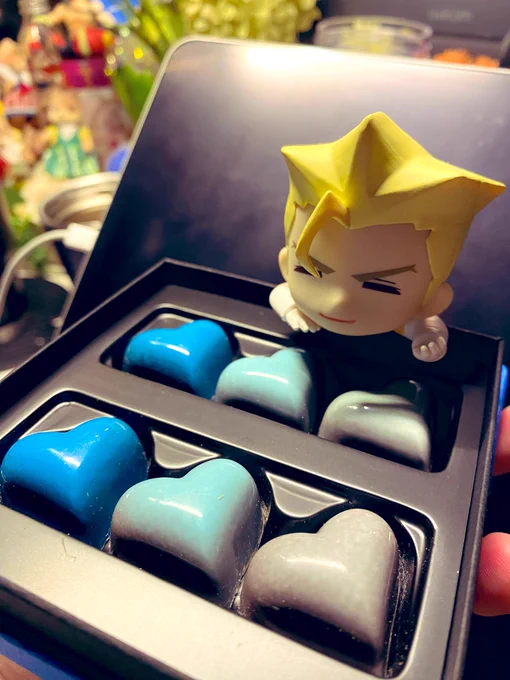 みのおじさん()から今年もチョコ頂いちゃったー!!かわいい!!ブルーハート!!!可愛いーー!!!!!!ありがとうーー!!!!!!!! 