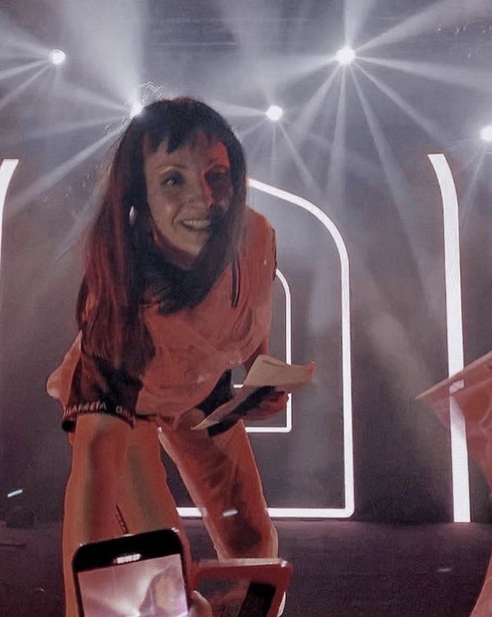 justfariya's tweet photo. Feliz cumpleaños mi señora // Zorionak nire andrea ❤️ @Najwa_Nimri te quiero mucho ❤️ https://t.co/xAPLyYXK0S