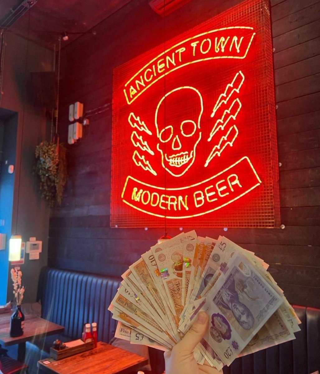 TONIGHT at 7pm! 🧠 

Join us for our weekly pub quiz where you could have a chance to win our massive JACKPOT prize! 

#brewdog #quiz #valentines #jackpot #craftbeer #bath #somerset