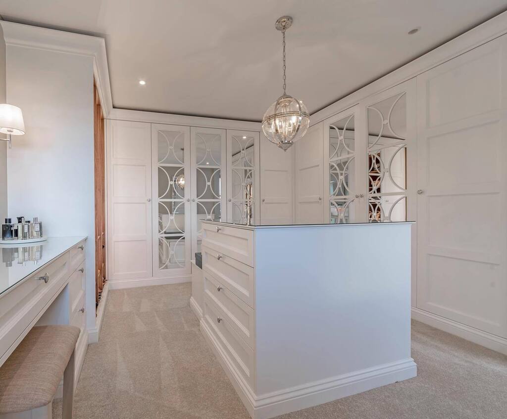 danmarkitchens's tweet photo. Loving these finished images if this project we completed late last year. 

#bedroom #homedecor #interiordesign #bedroominspo #bedroomdecor #design #interior #decoration #love #bedroomdesign #bedroomideas #bedroomstyling #decor #furnituredesign #home #ho… https://t.co/GMxX71JaJN https://t.co/bVroXDCygv