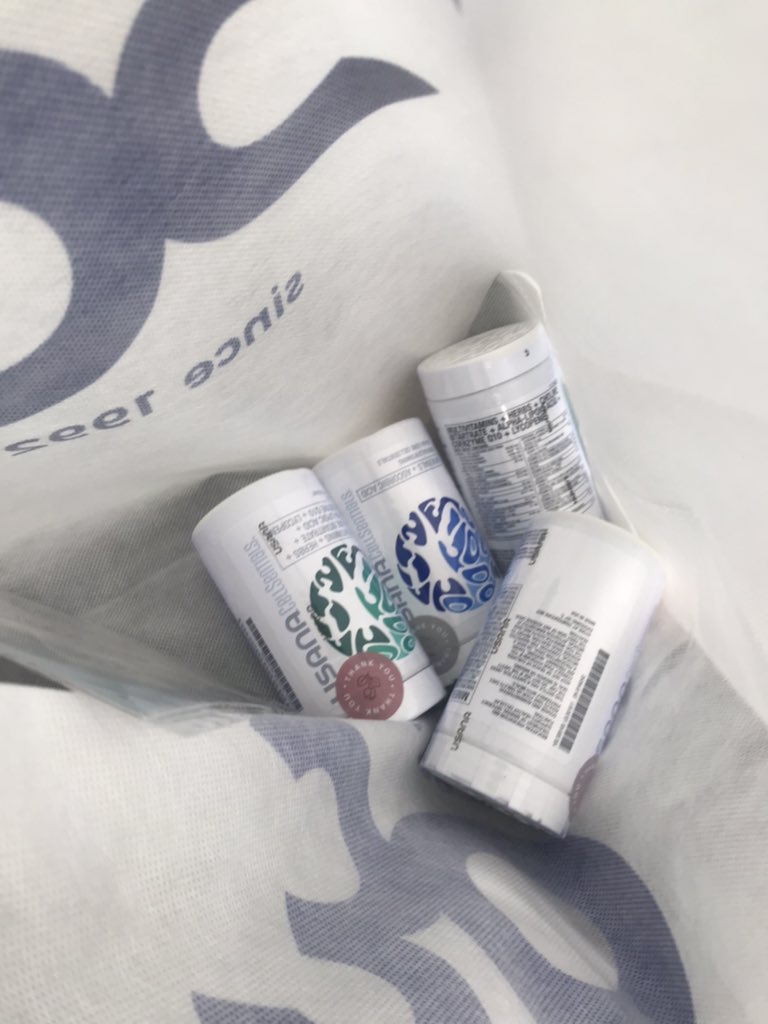 Gio_USANA08's tweet photo. ✅Just Sold
2 pairs of cellsentials to my new user!🤗 thank you for your purchase ma’am!
Products bound to Matalam!😍
#consistency #Cellsentials #usanakidapawan #TrustedByAthletes #supportsmallbusinessowners #vitamins #minerals #antioxidant #sold https://t.co/csDS5FsL7t